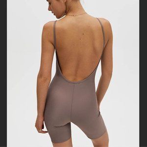 Aritzia | TNA ‘90s Encinitas Romper | Size S | SOLD OUT EVERYWHERE